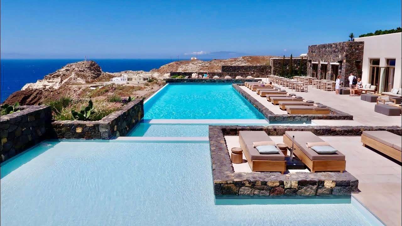 Canaves-oia-Hotel