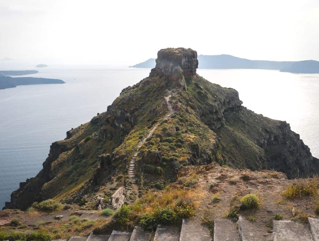 Hiking-Santorini-Greece