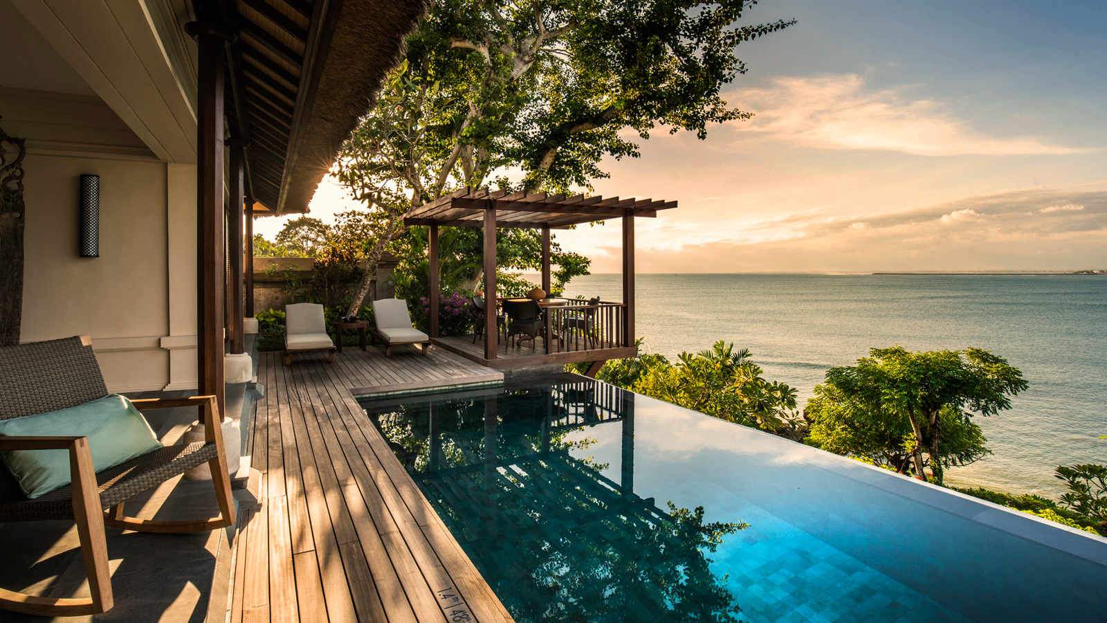 The Best Hotels in Bali, Indonesia Jimbaran-Bay-1