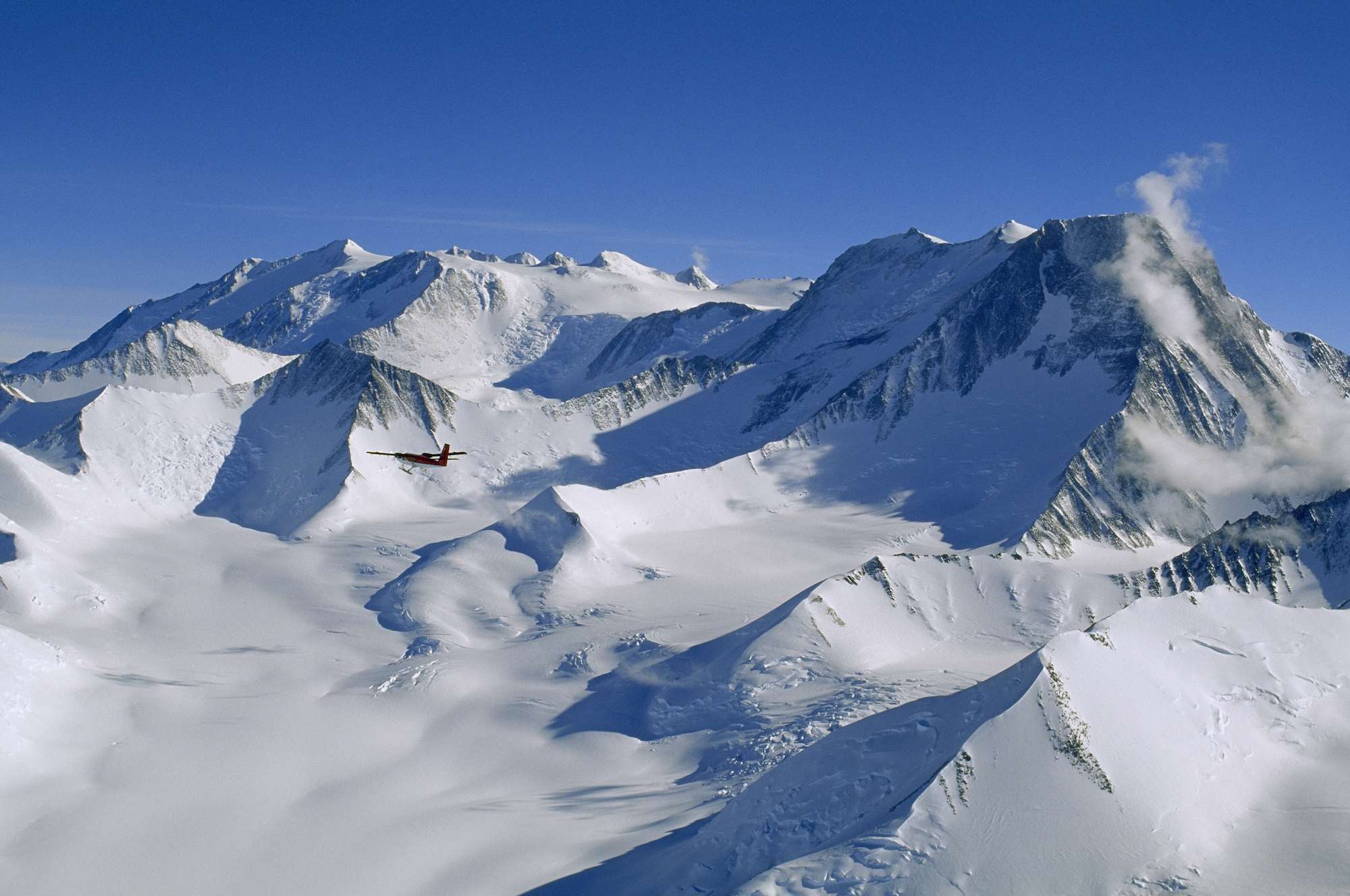 Mountains-in-Antarctica