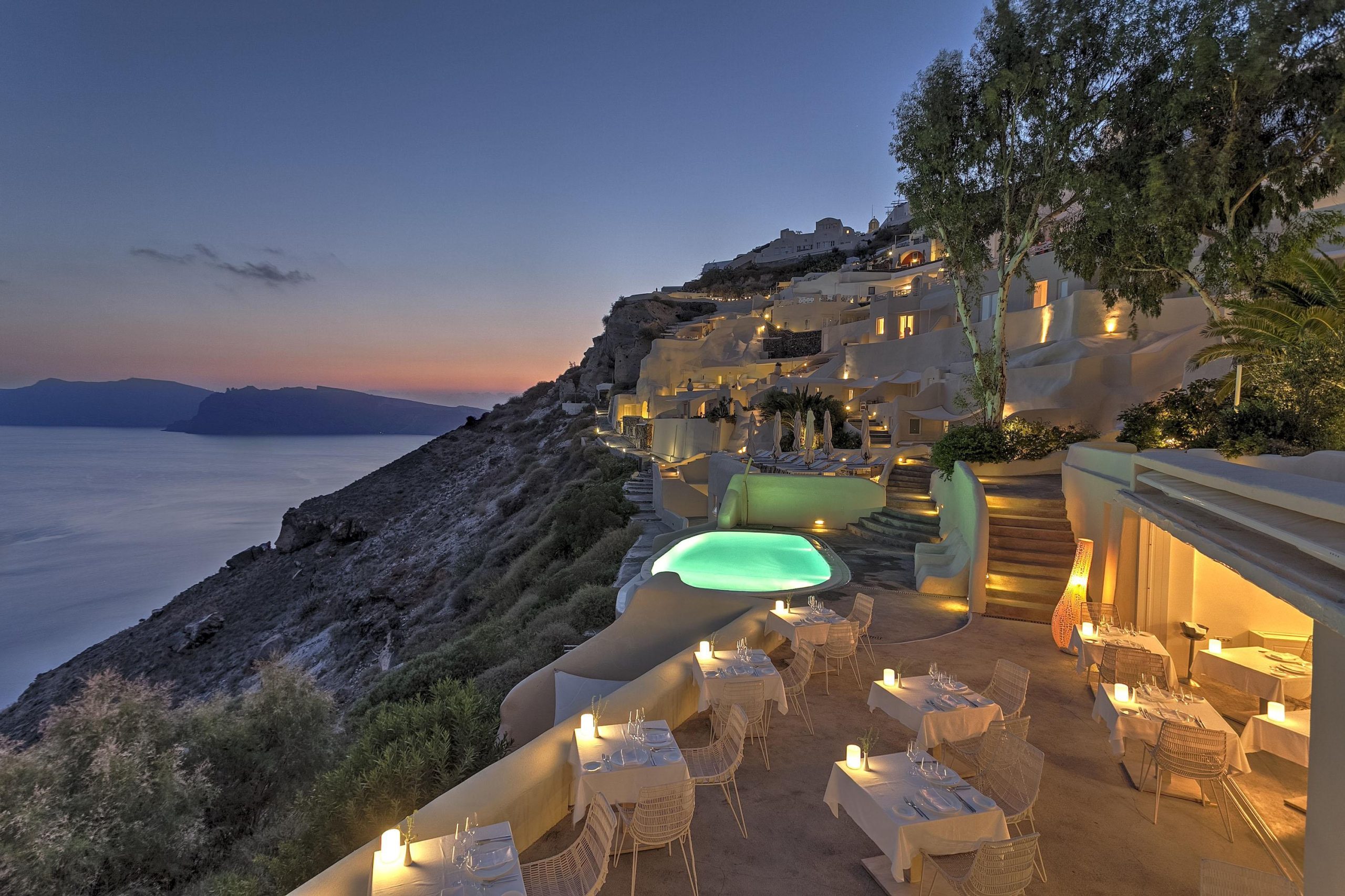 Mystique-hotel-santorini