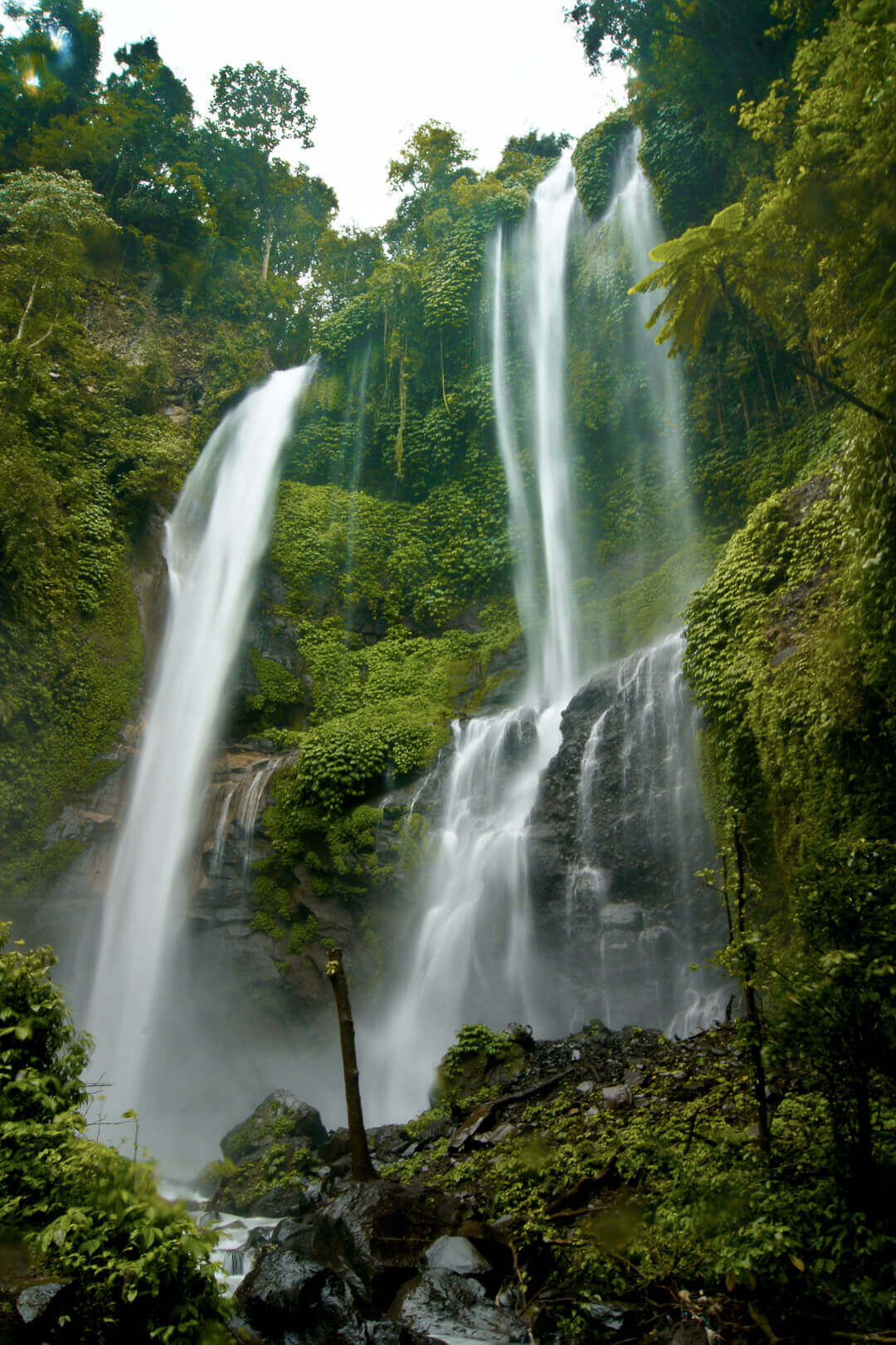 sekumpul-waterfall-bali
