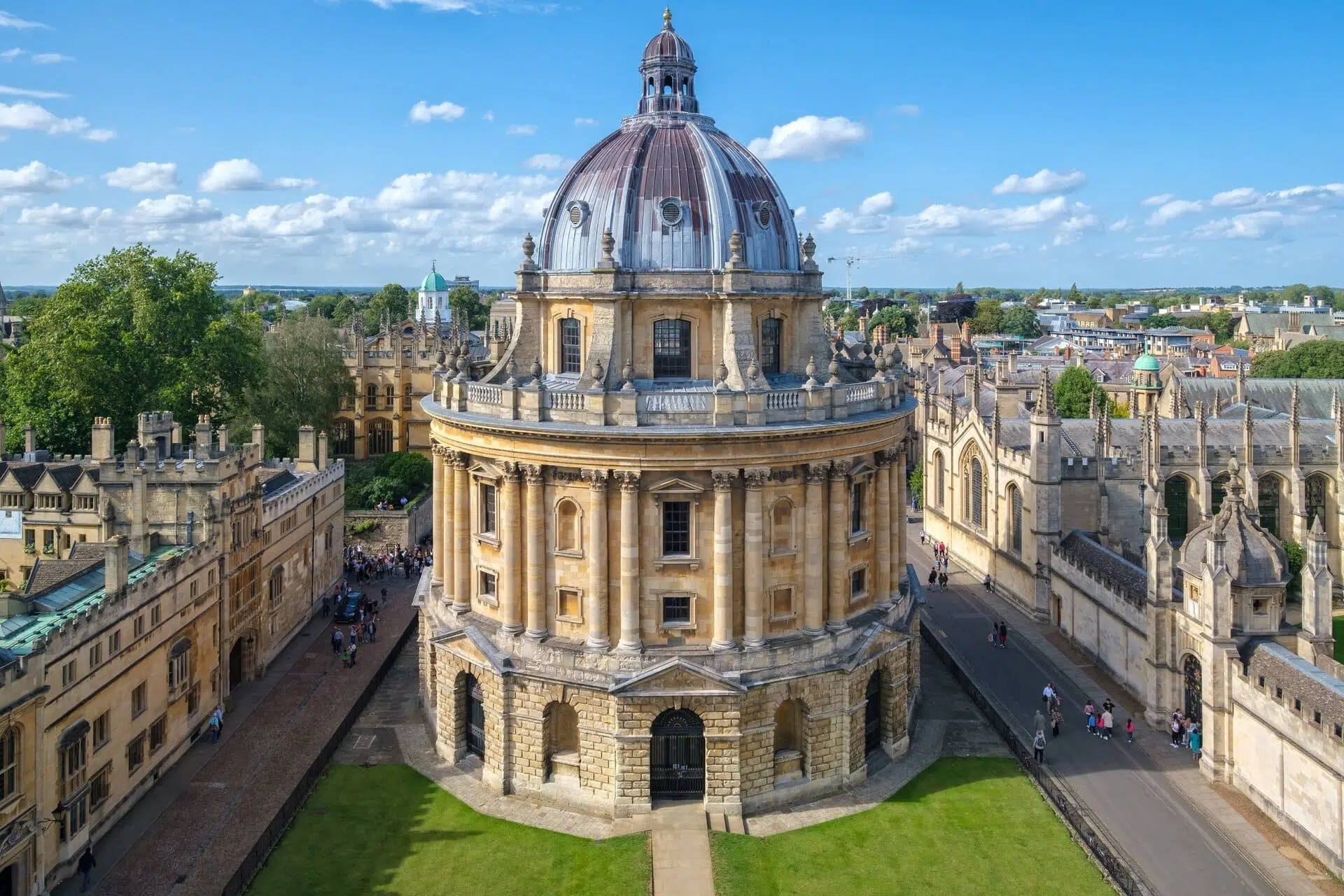Best Tourist Attractions in United Kingdom Oxford-Best-Tourist-Attractions-in-United-Kingdom