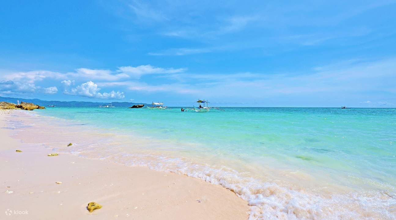 Best Tourist Attractions in Philippines 2024 Boracay1-philippines