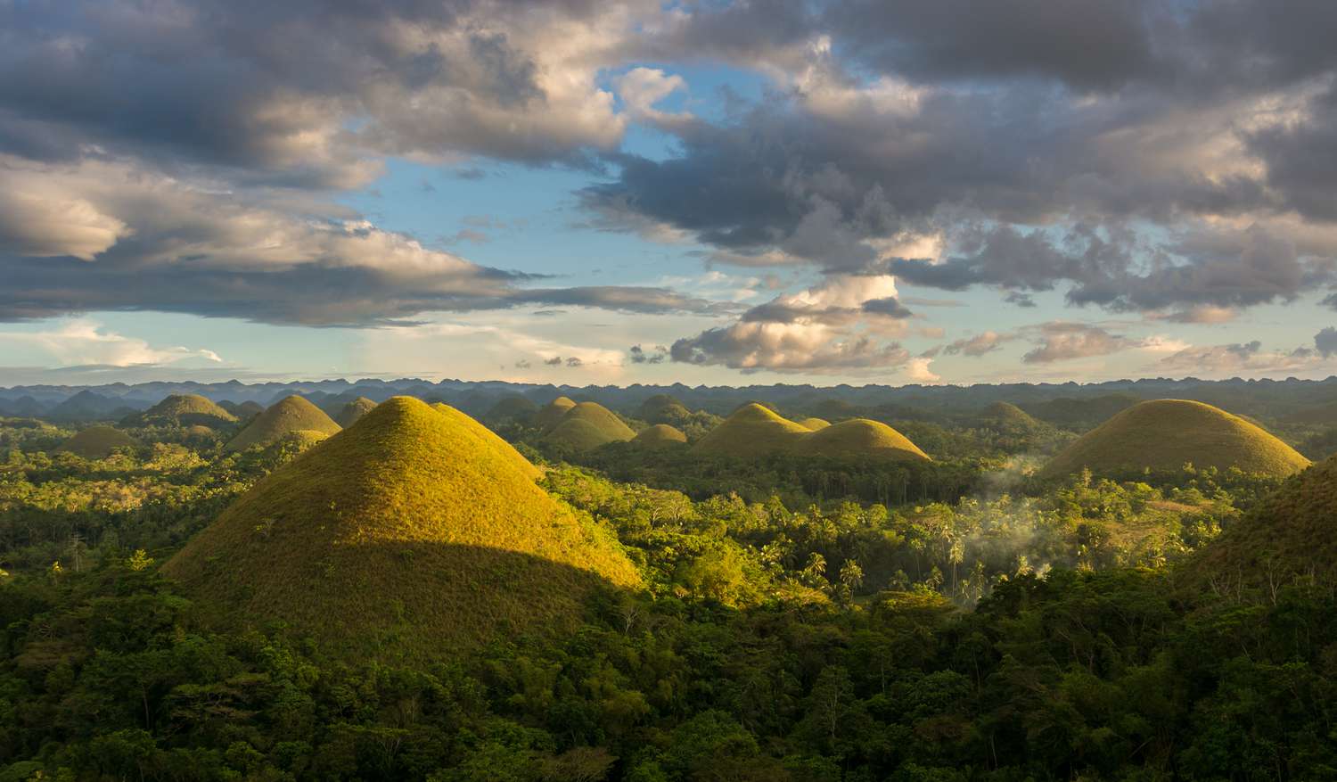 Best Tourist Attractions in Philippines 2024 Chocolate-Hills