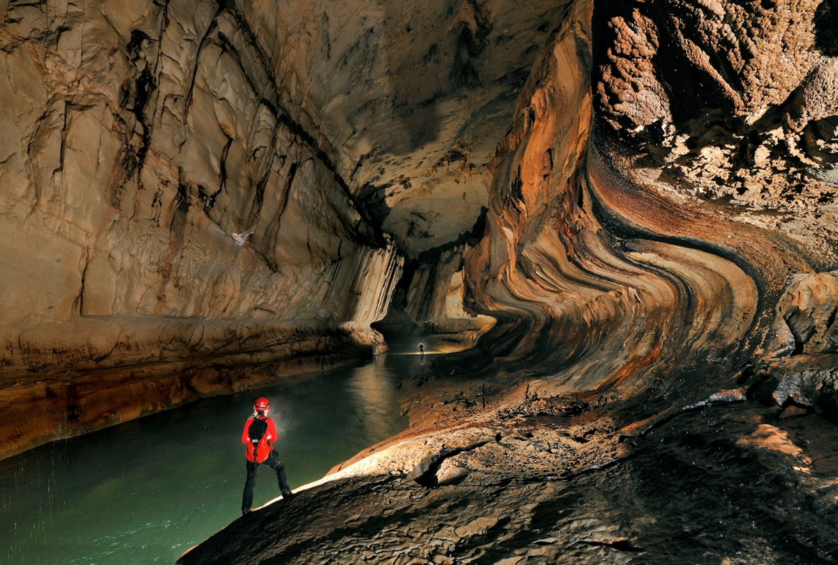 Best Tourist Attractions in Malaysia 2024 Clearwater-Cave