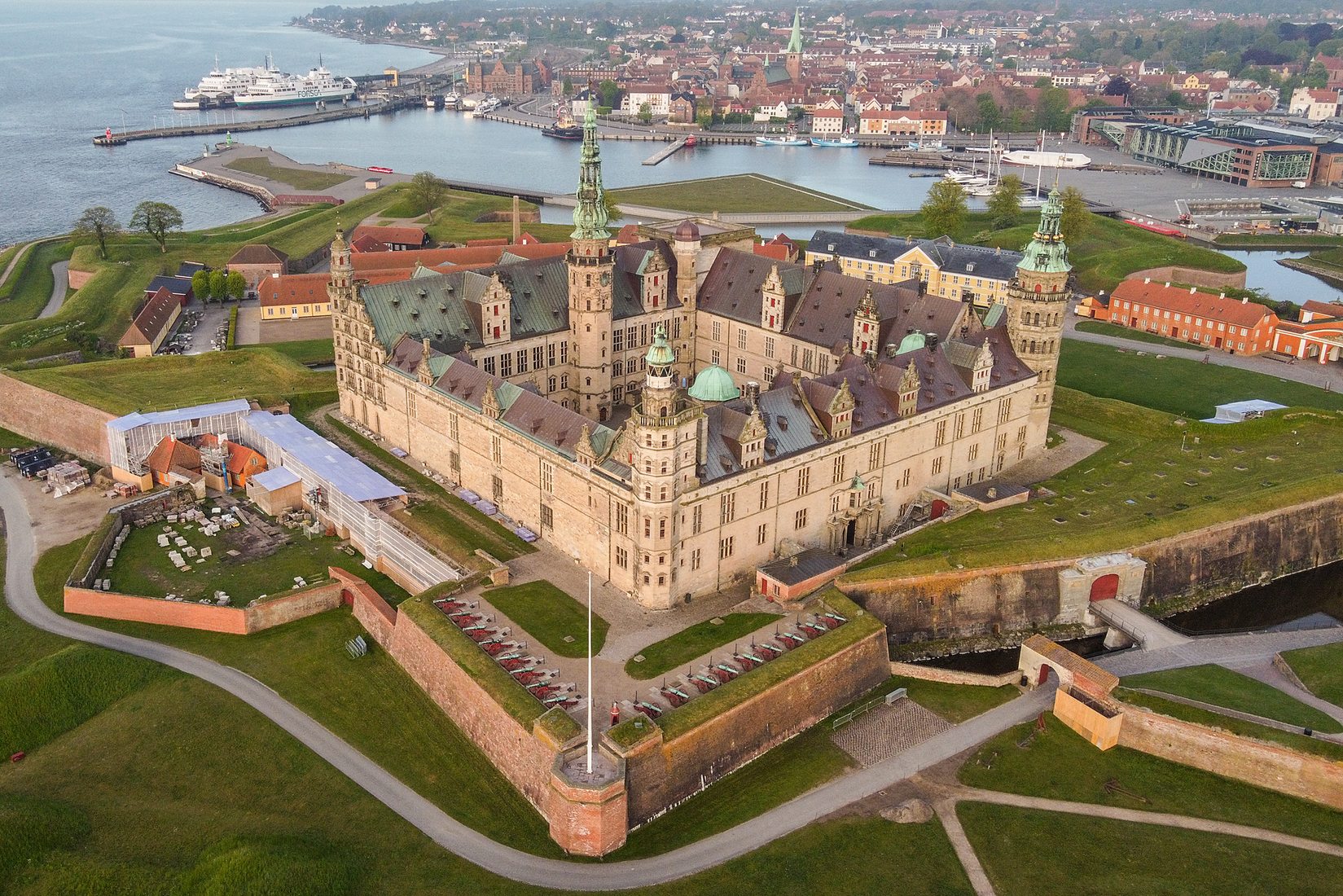 Kronborg-Castle1